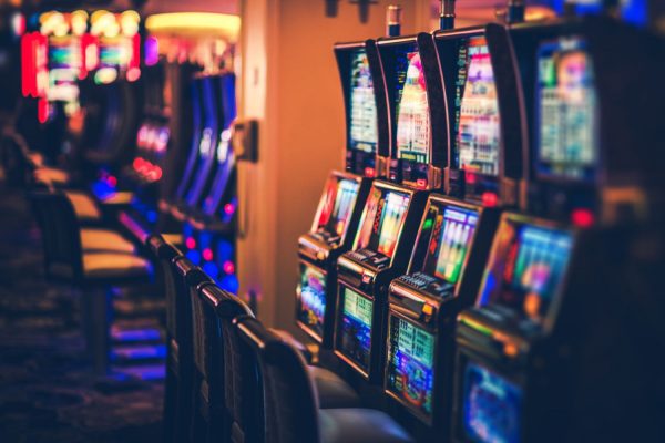The Fascinating History of Popular Slot Machines Through the Years